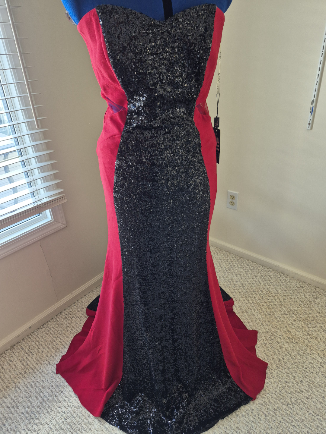 An elegant  dress - photo 3