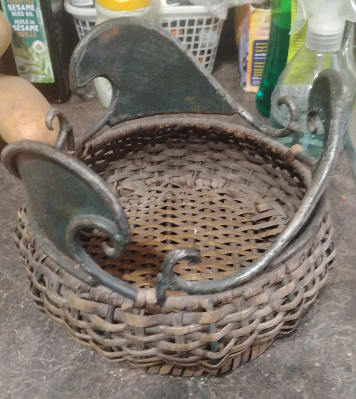 🏒🏒Vintage Wicker Basket with Metal Accents thumbnail