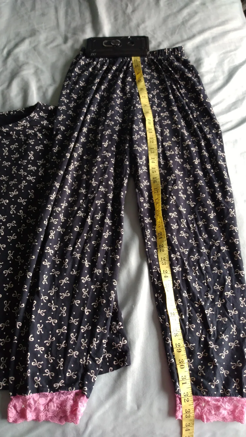 Girls' Size 6-7 Bow Pajama Set #Freecycle image indicator(2)