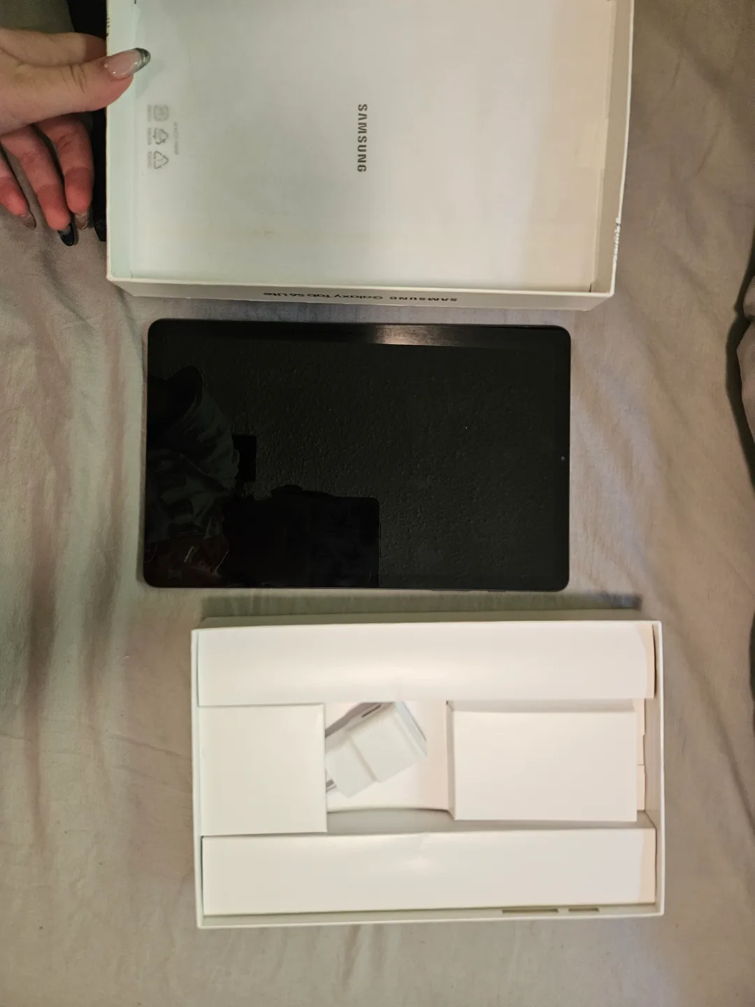 Samsung Galaxy Tab S6 Lite - like New in Box with Keyboard image indicator(5)