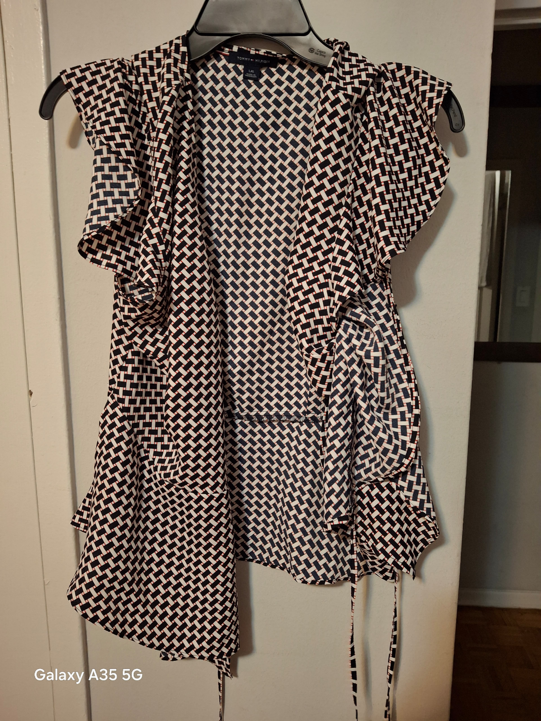 Tommy Hilfiger Women's Size L Geometric Print Wrap Top
