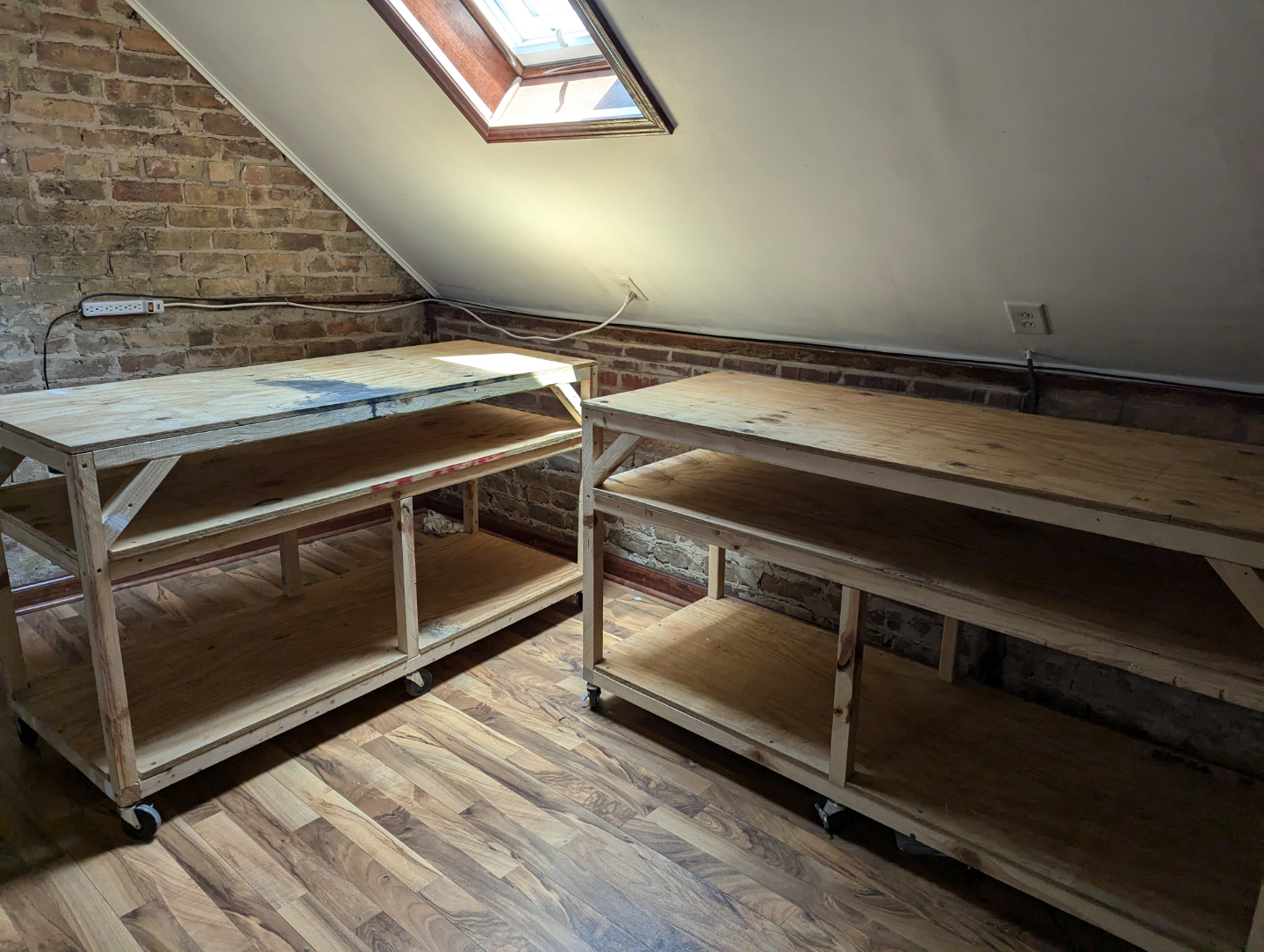Pair of Wooden Rolling Workbenches - photo 4