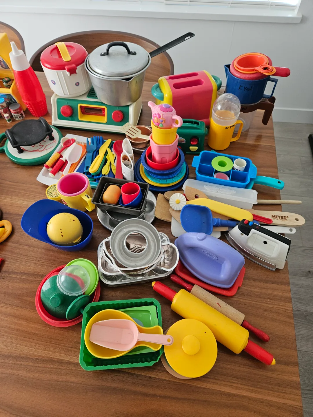 Huge Vintage Play Kitchen Set with Supermarket & Food image indicator(2)