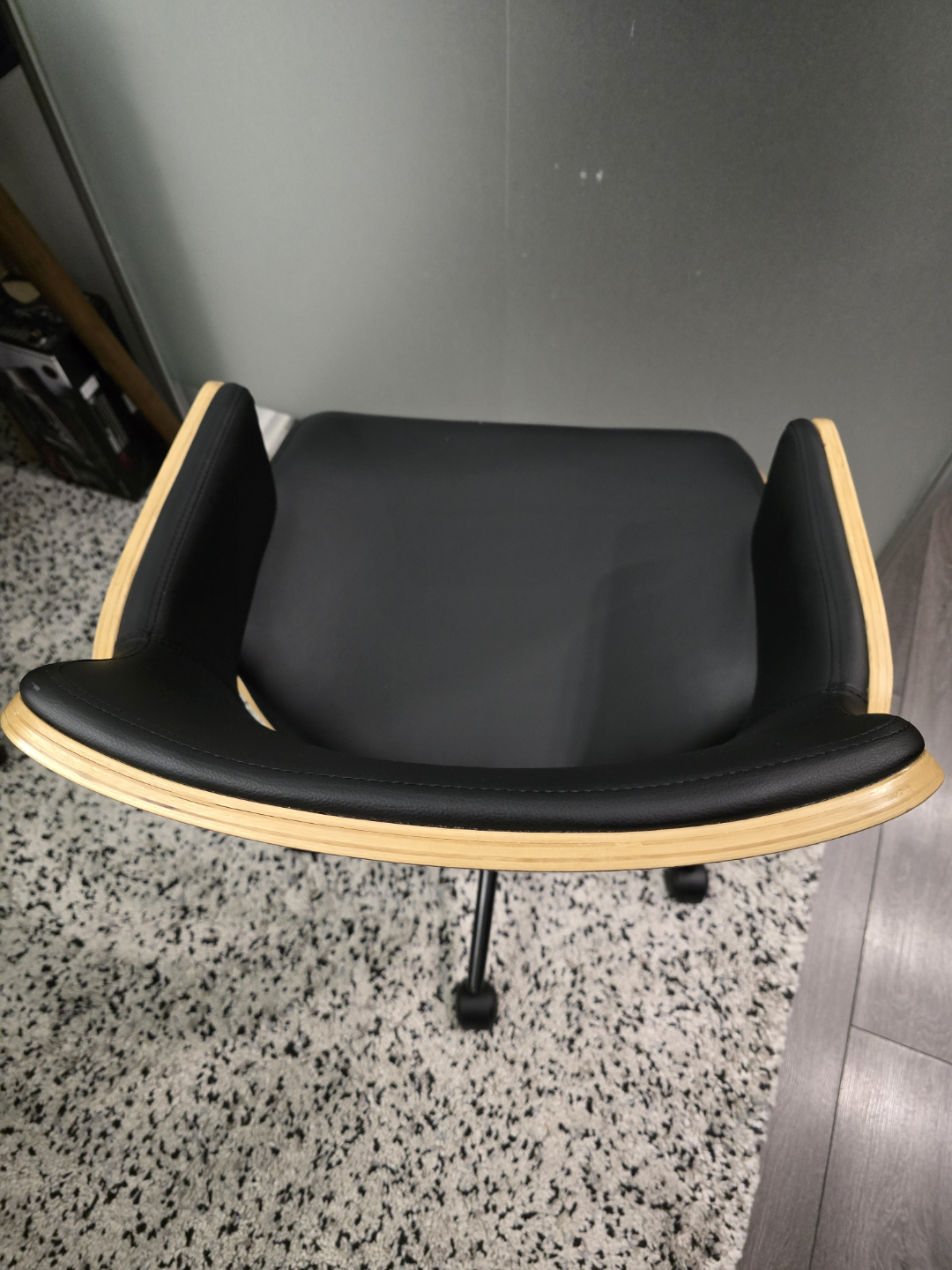 Modern Office Chair. $50 - photo 3