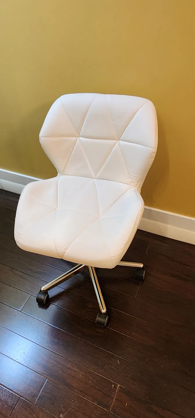 Cute White PU Leather Office Chair thumbnail