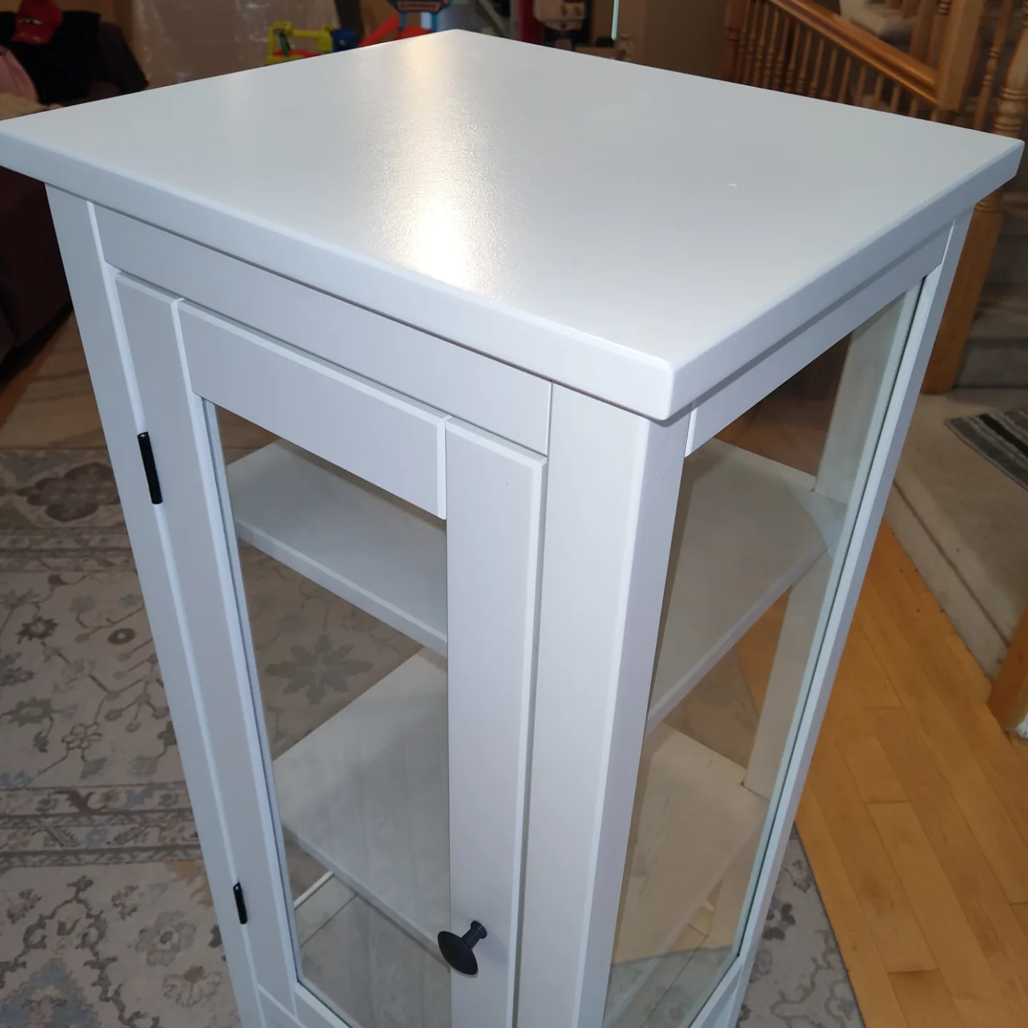 IKEA Hemnes White Cabinet with Glass Door image indicator(2)