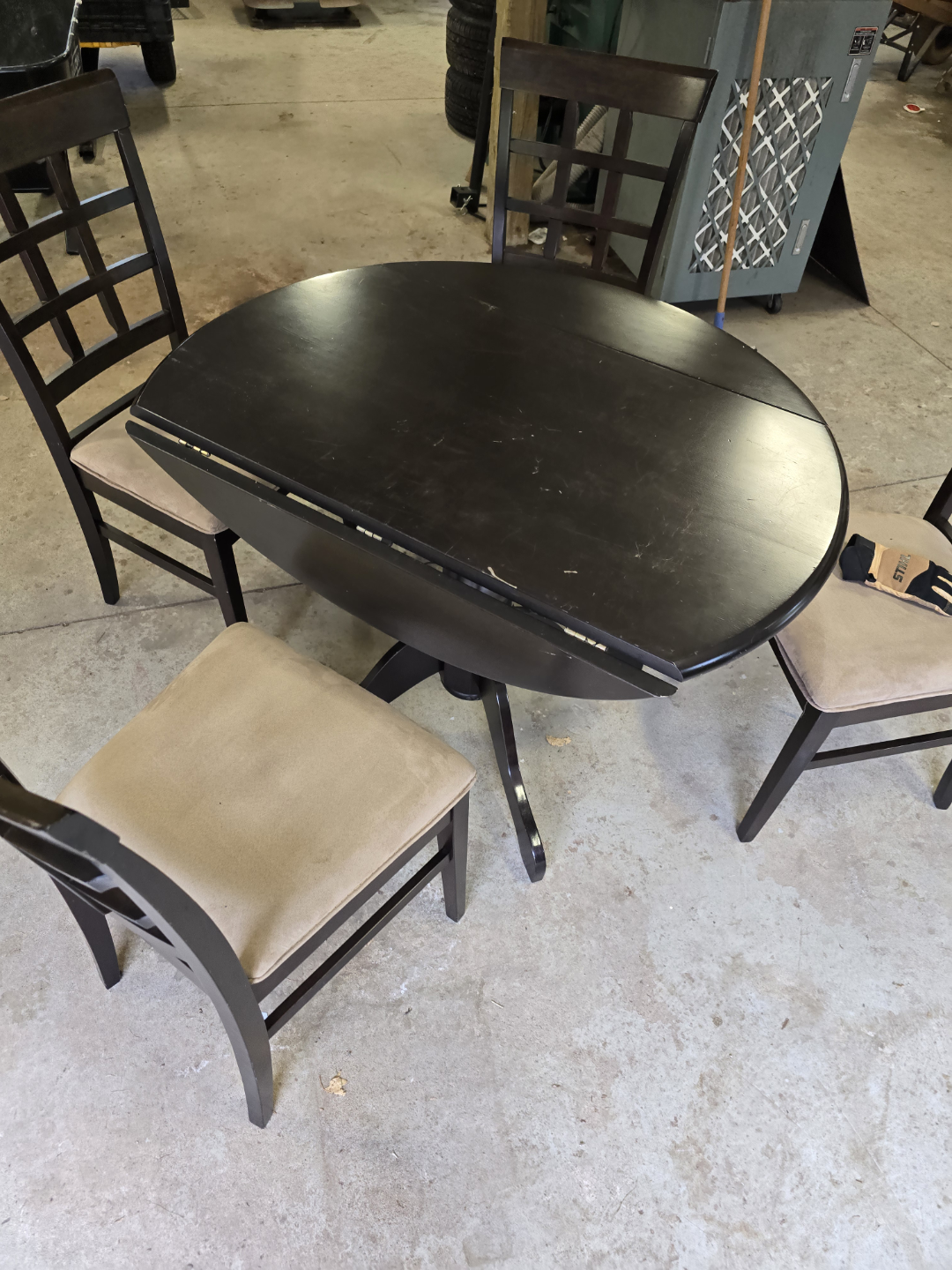 Dark Brown Drop-Leaf Pedestal Table and Four Cushion Chairs - photo 4