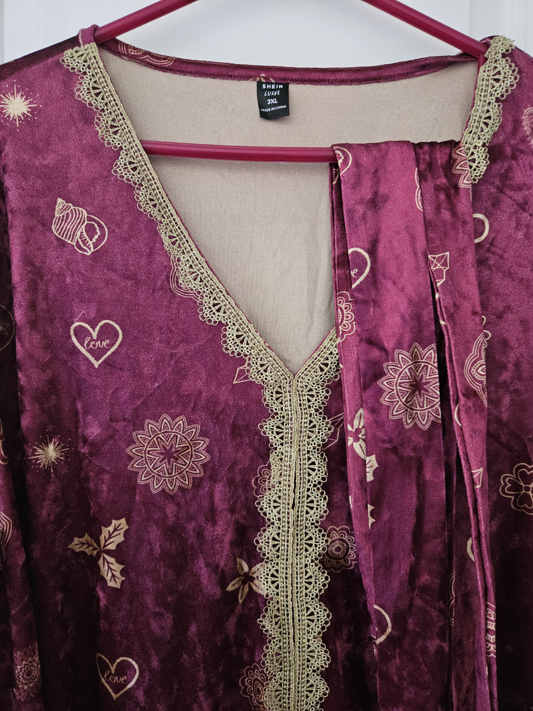 Burgundy Velvet Long Kaftan with Gold Detailing - photo 2