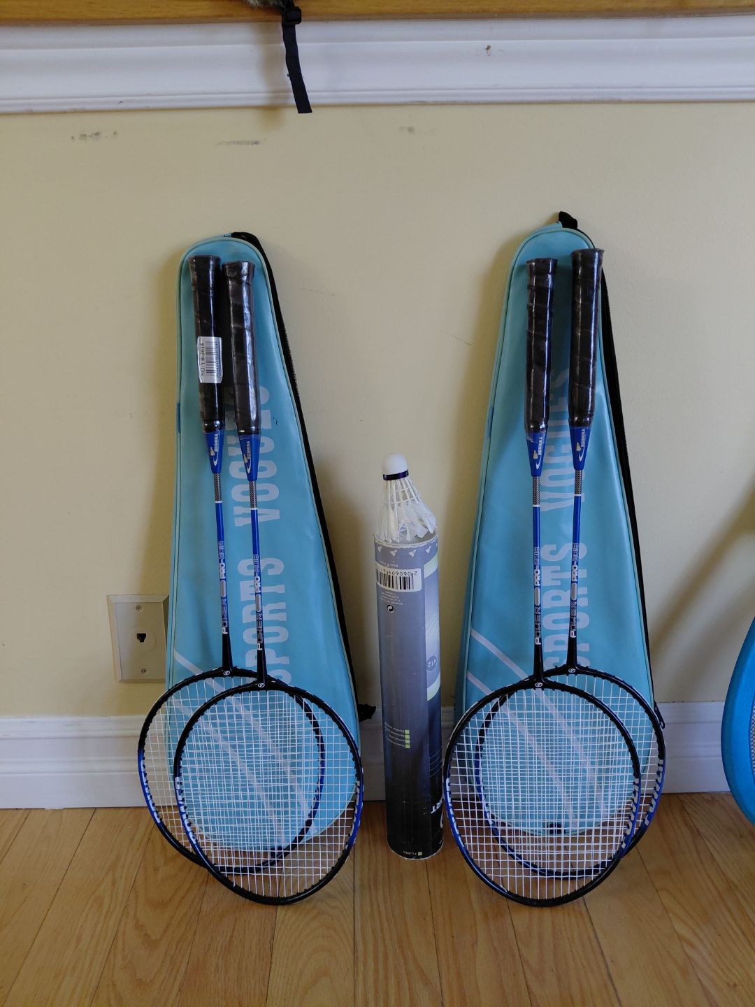 Outdoor Badminton Set + Extra Shuttles