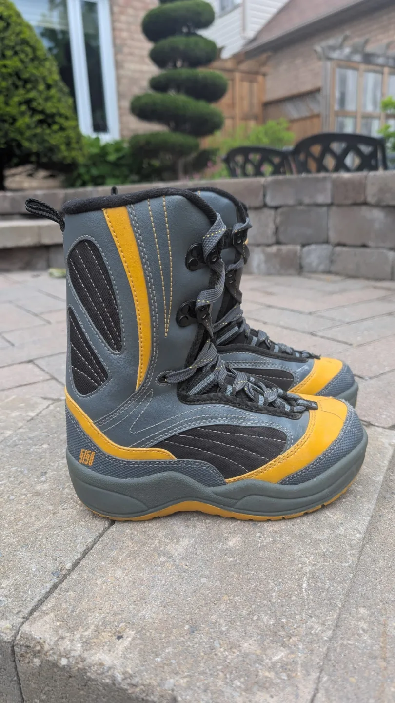 5150 Youth Snowboard Boots thumbnail