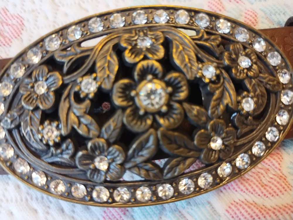 🧡Vintage Brown Leather Belt with Ornate Buckle image indicator(7)
