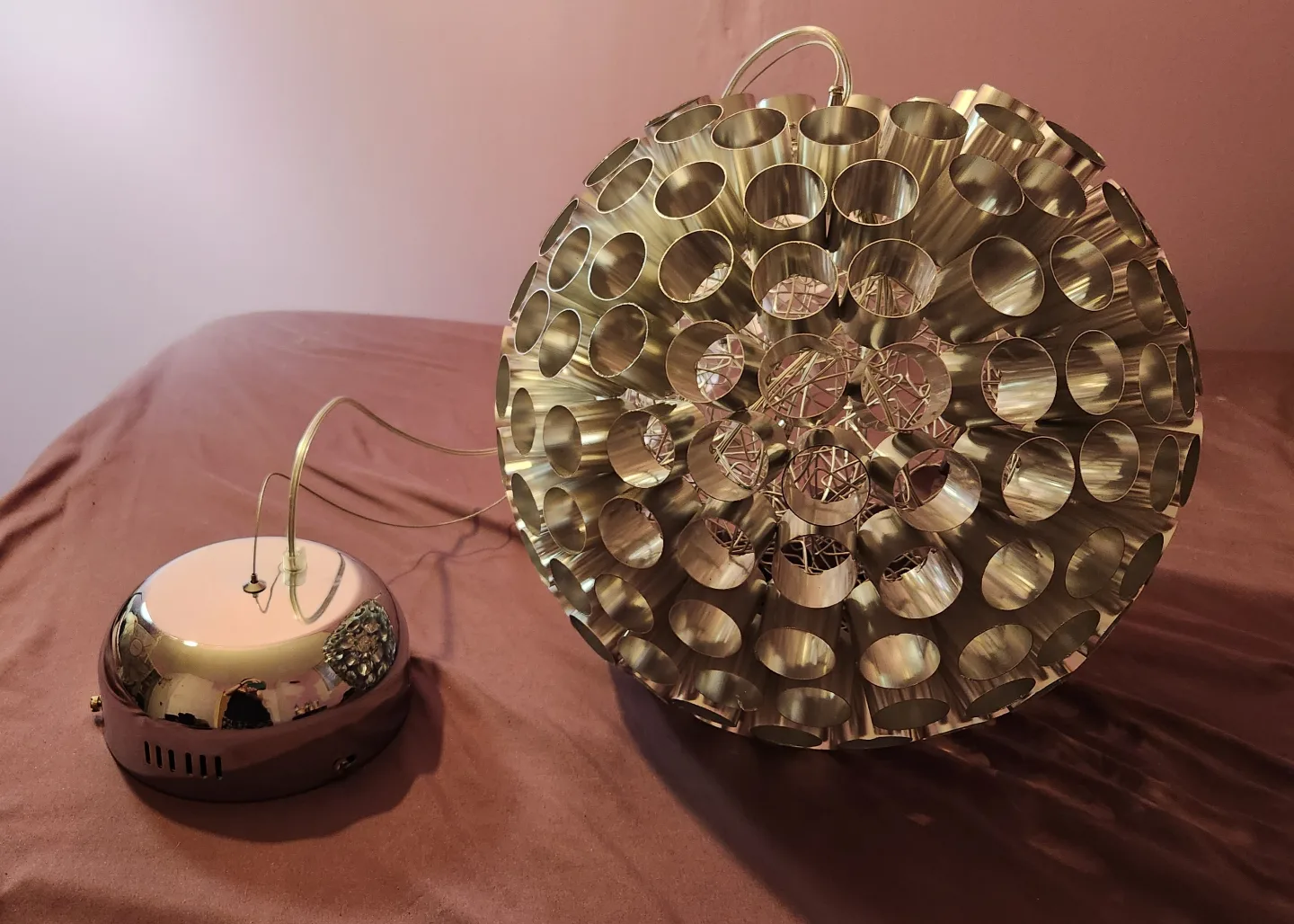 Unique Modern Sphere Pendant Light Fixture thumbnail