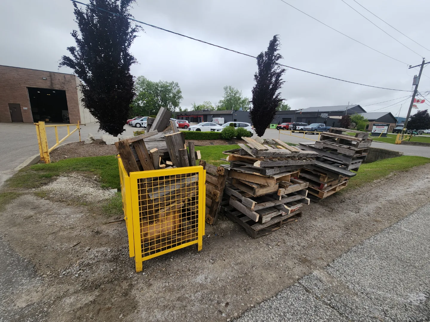 freecycle Free Recycled Pallets and Scrap Wood thumbnail
