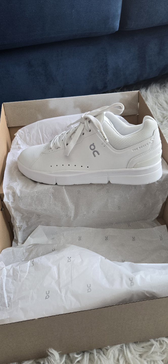 On Cloud Roger White Sneakers - Size 6.5 - photo 4