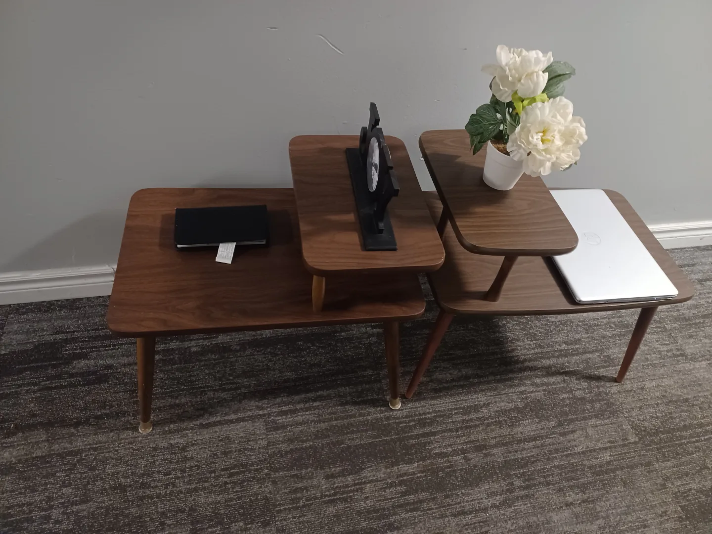 Mid-Century Modern Two-Tiered Nesting Tables image indicator(4)