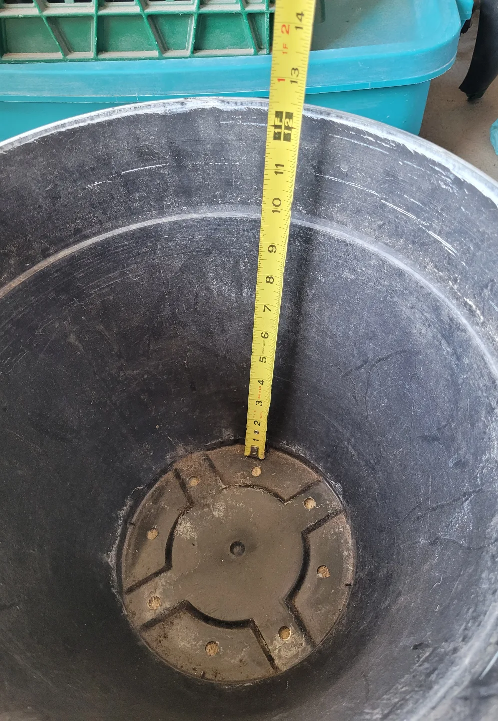 🧡 Plastic Planter Pot large image indicator(2)