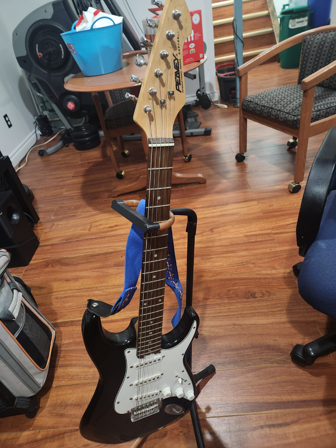 Peavey Raptor Electric Guitar - photo 2