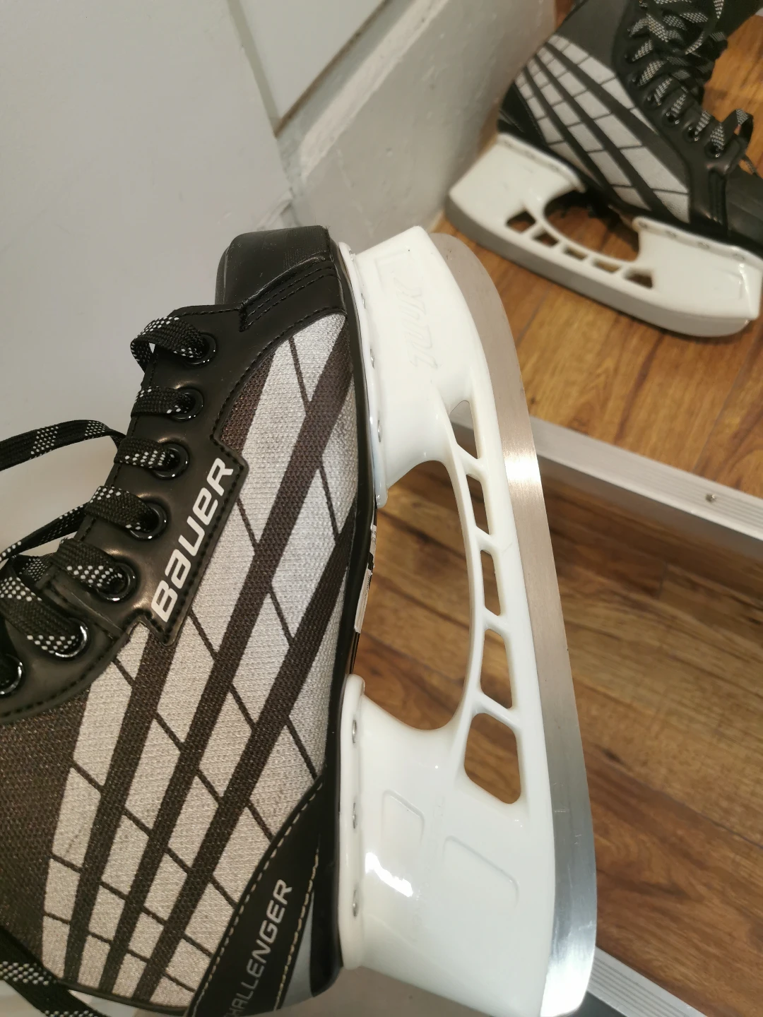 Bauer Challenger Ice Skates - photo 5
