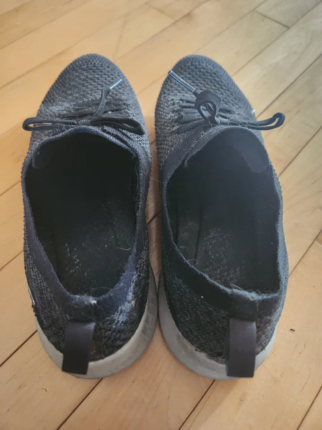 Skechers Knit Sneakers - Women's Size 10 #freecycle image indicator(3)