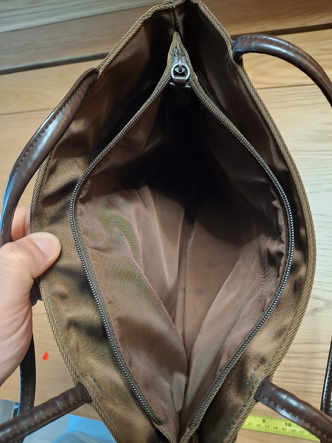 Guess Bag image indicator(3)