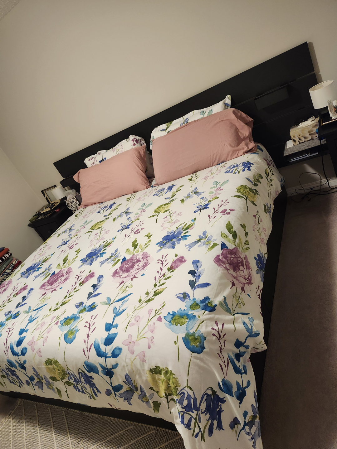 King Size Bedframe with 2 bedside dresser - photo 2