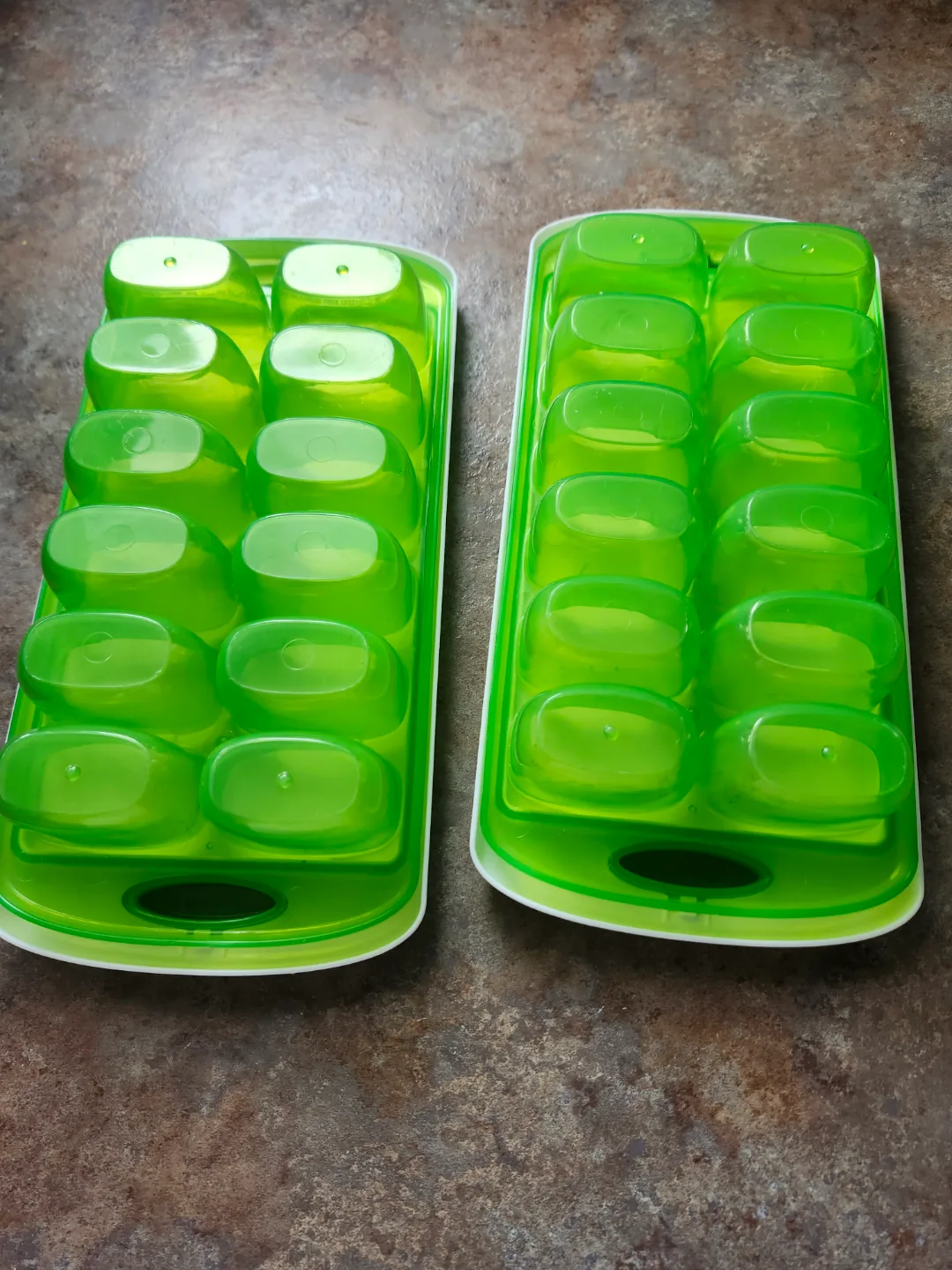Two Munchkin Fresh Food Freezer Trays 🧡 image indicator(3)
