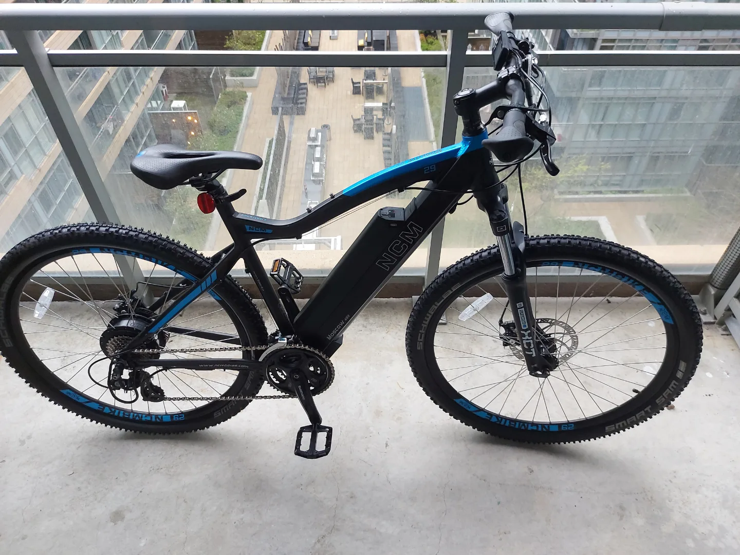 NCM Moscow E-Bike - NEW Condition 29er thumbnail
