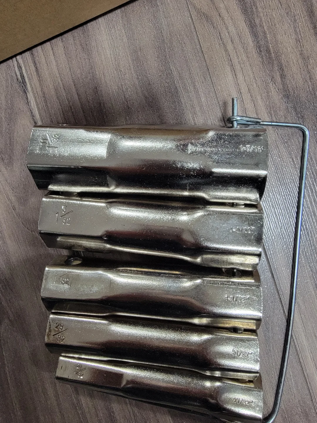 Set of 8 Chrome Socket Wrenches thumbnail
