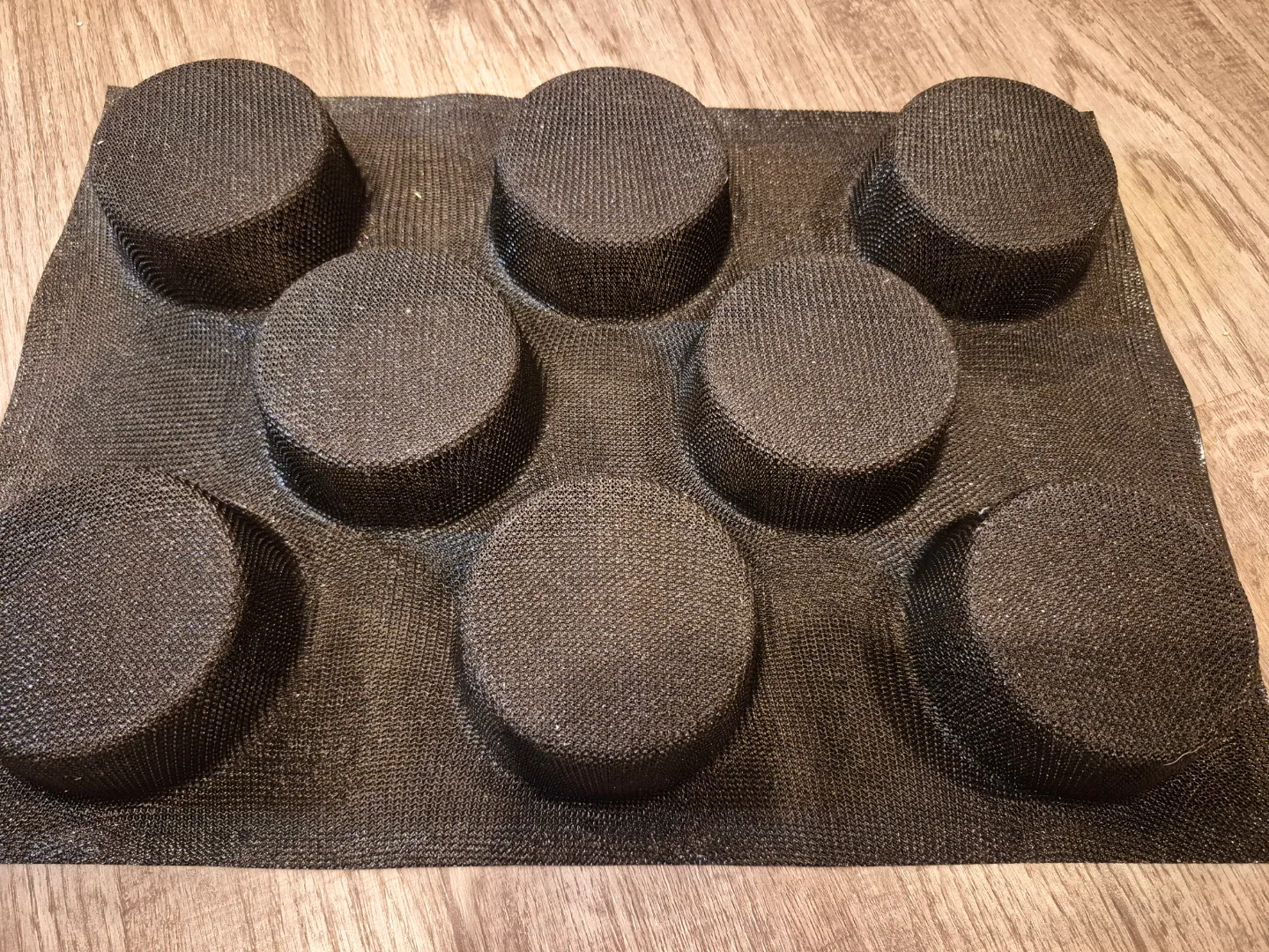 Baking Mat - 8-Cavity Round Bread Mould image indicator(2)