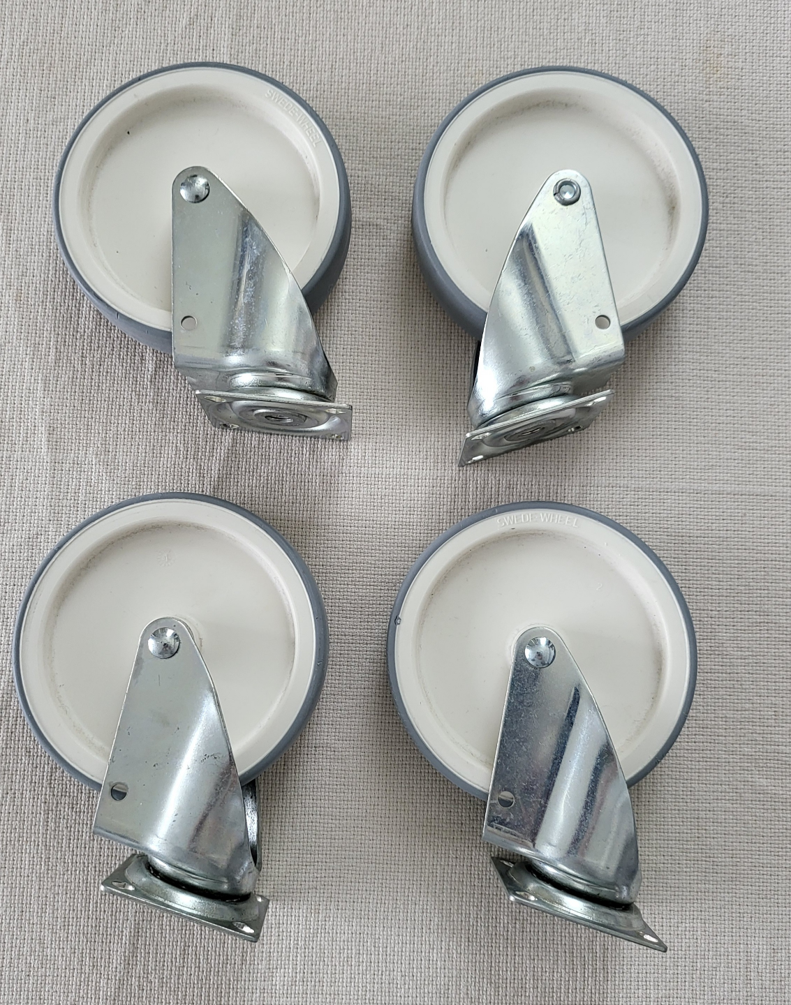 SWEDE-WHEEL Set of 4 Swivel Wheels with Screws