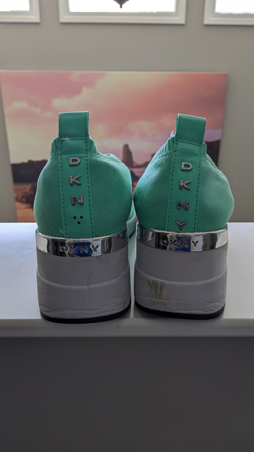 DKNY Women's Mint Green Knit Slip-On Sneakers - Size 7.5 - photo 3