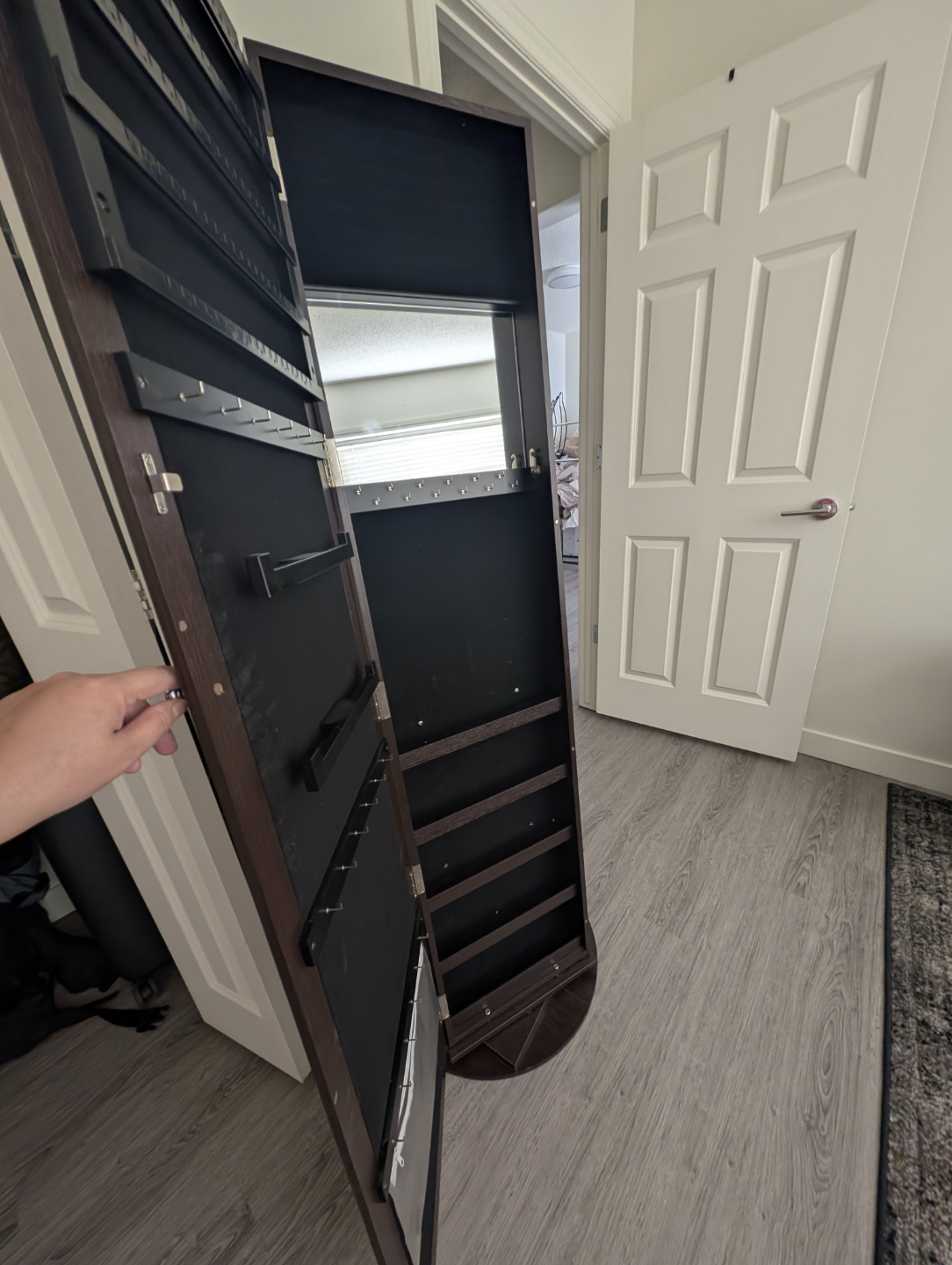Full-Length Mirrored Jewellery Armoire - photo 4