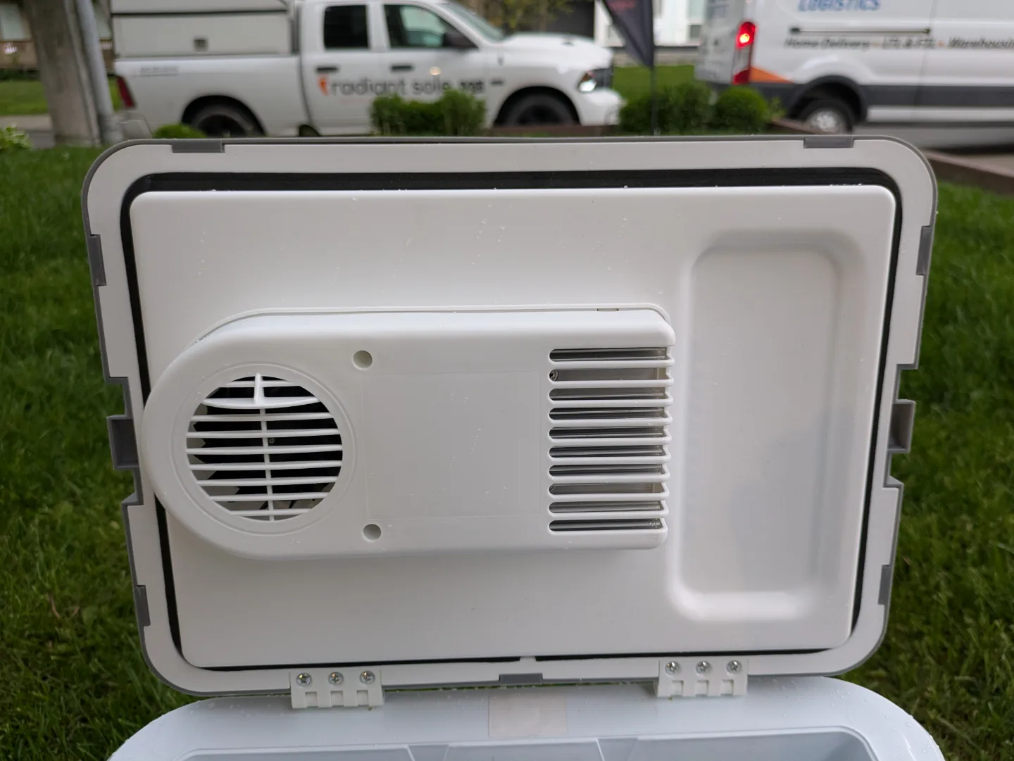 Koolatron Portable Electric Cooler image indicator(4)