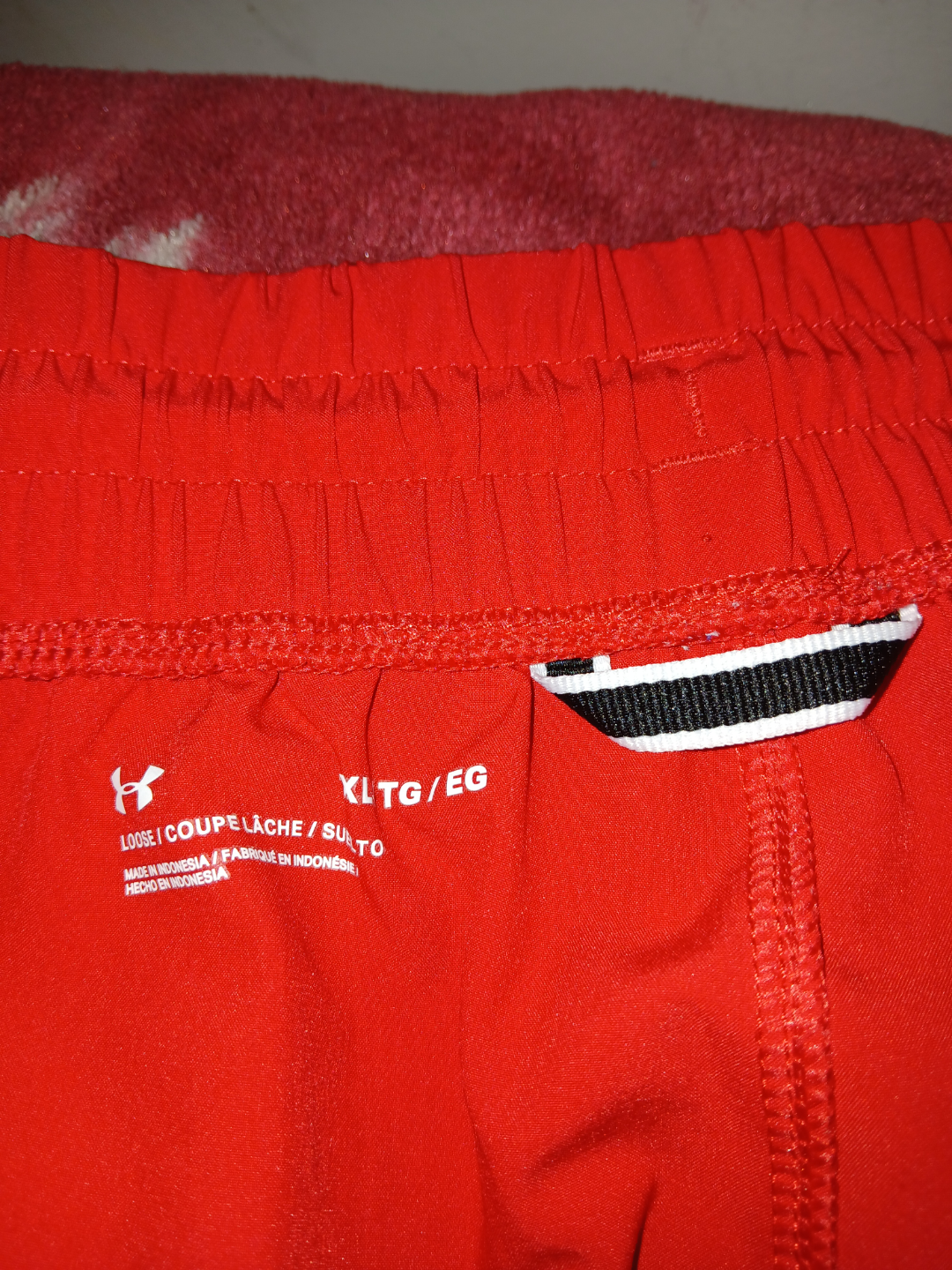 Under Armour Red Loose Fit Training Pants - Size XL - photo 2