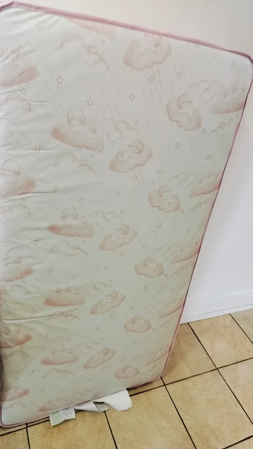 Baby Crib and Mattress Set - Grey Frame, Cloud Print Mattress image indicator(4)