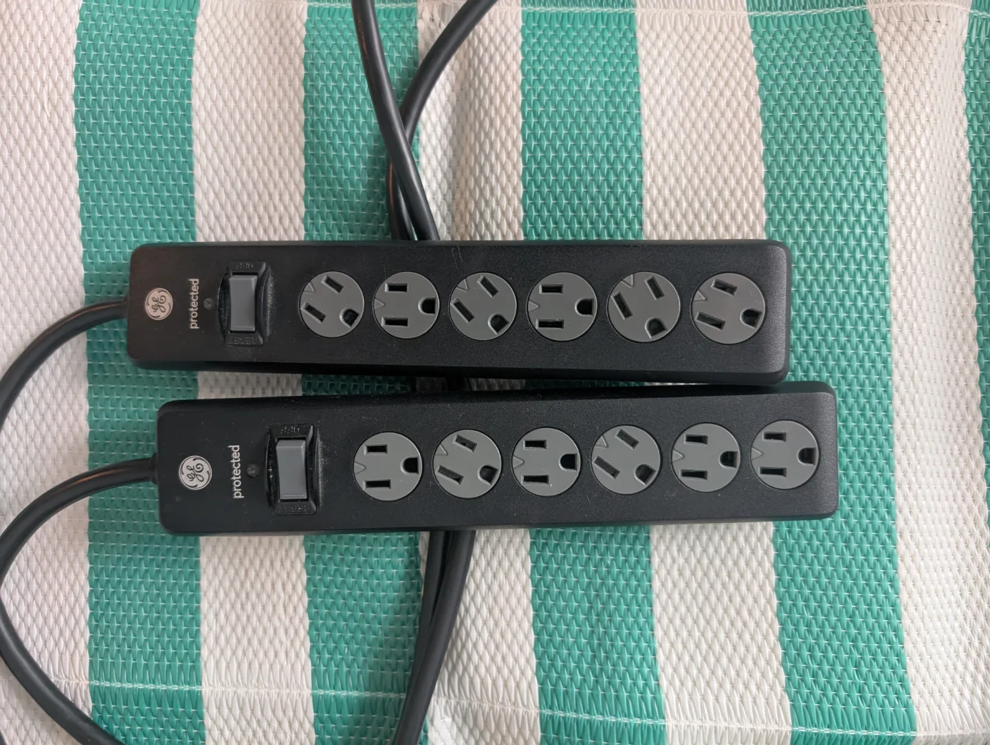Pair of GE 6-Outlet Surge Protectors thumbnail