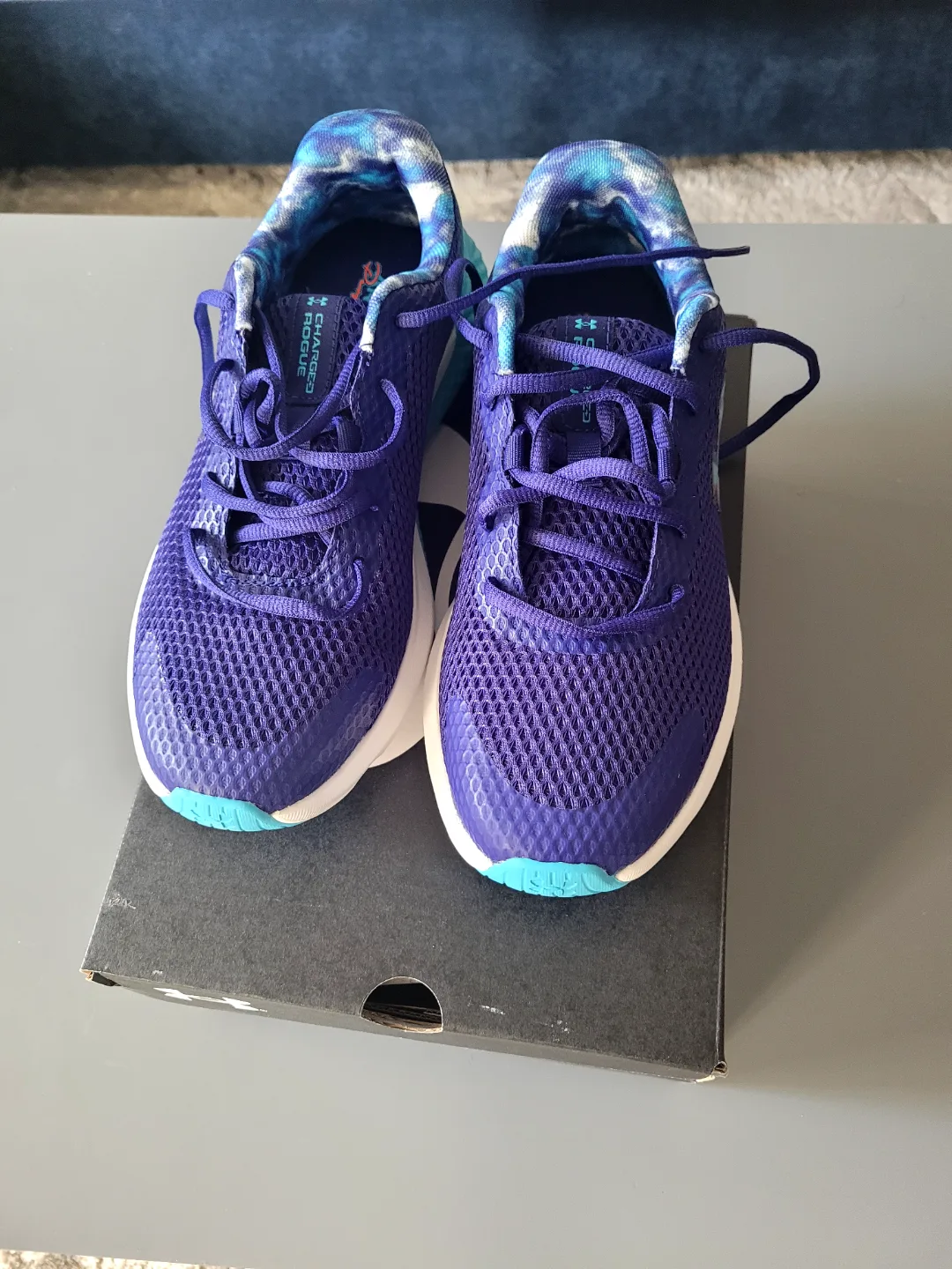 Under Armour Girls' Running Shoes - Size 6Y image indicator(3)