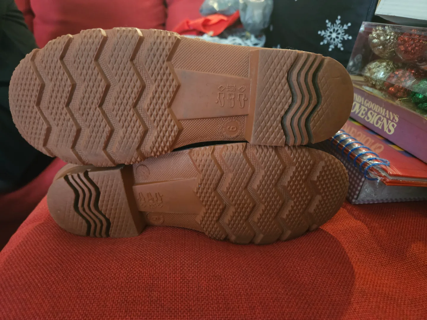 Rain Boots - Size 6 kids image indicator(3)