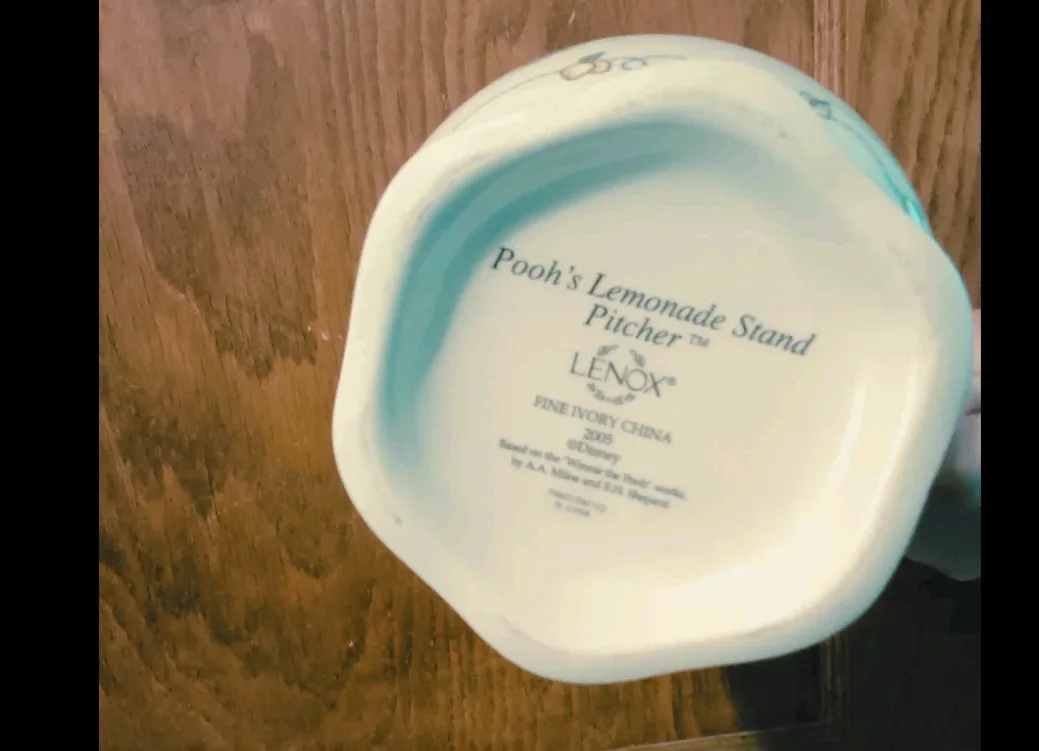 Lenox Pooh's Lemonade Stand Pitcher thumbnail