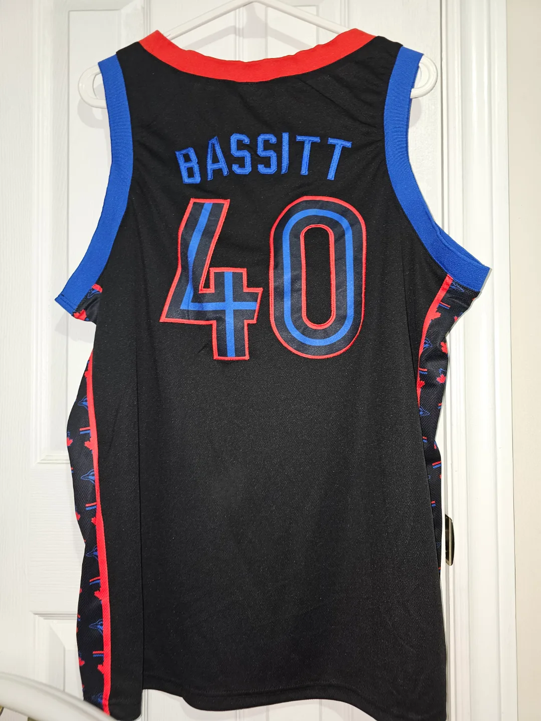 Blue Jay's Bassist #40 Jersey image indicator(2)