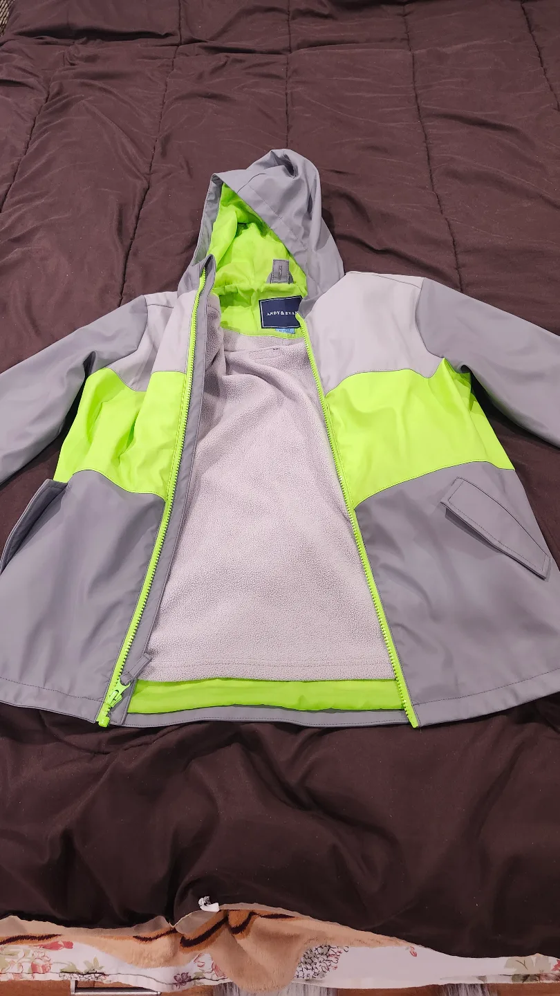Boys' spring/fall  jacket Size 10/12  windcheater image indicator(5)