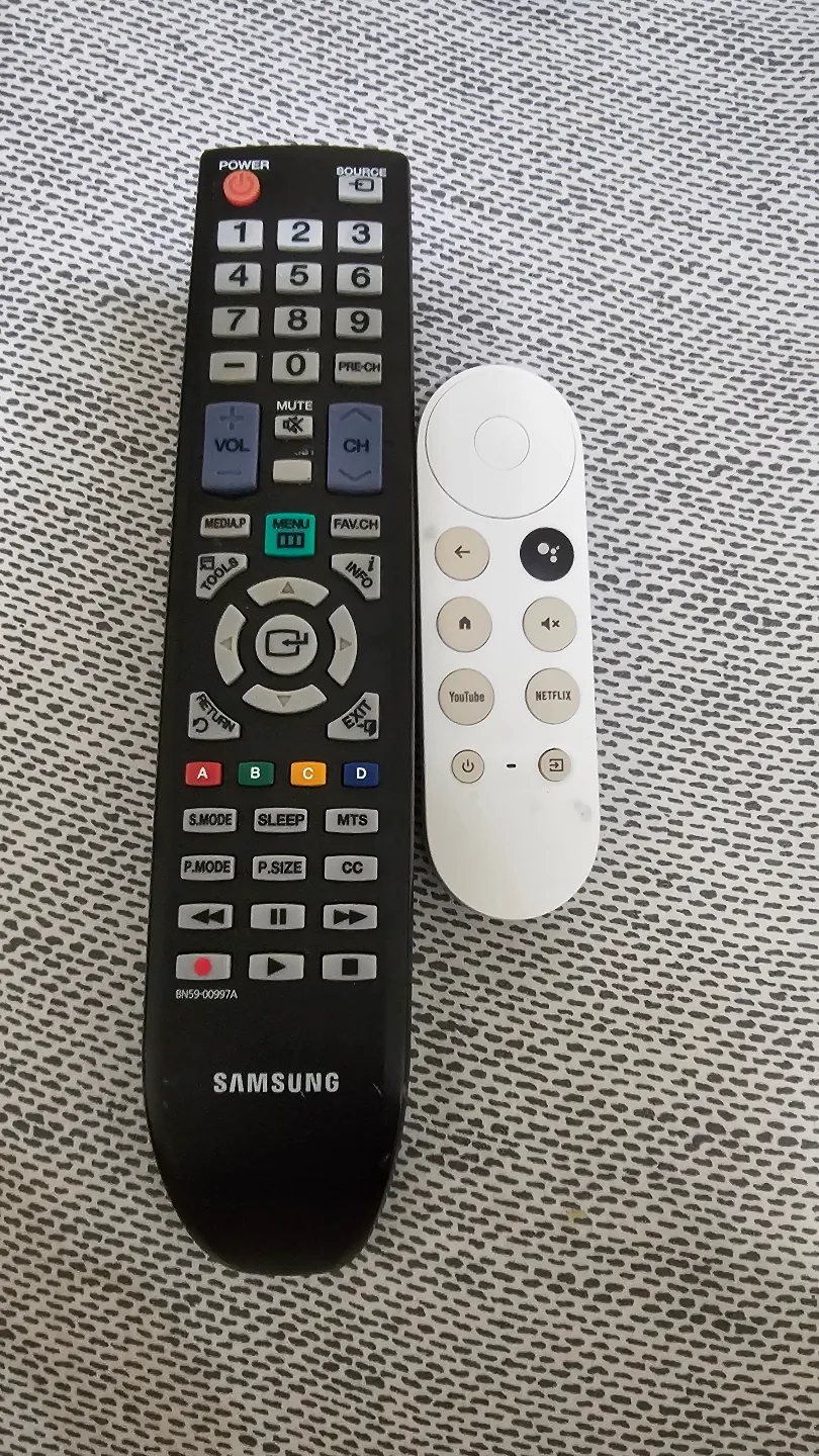 Google Chromecast with Google TV image indicator(2)