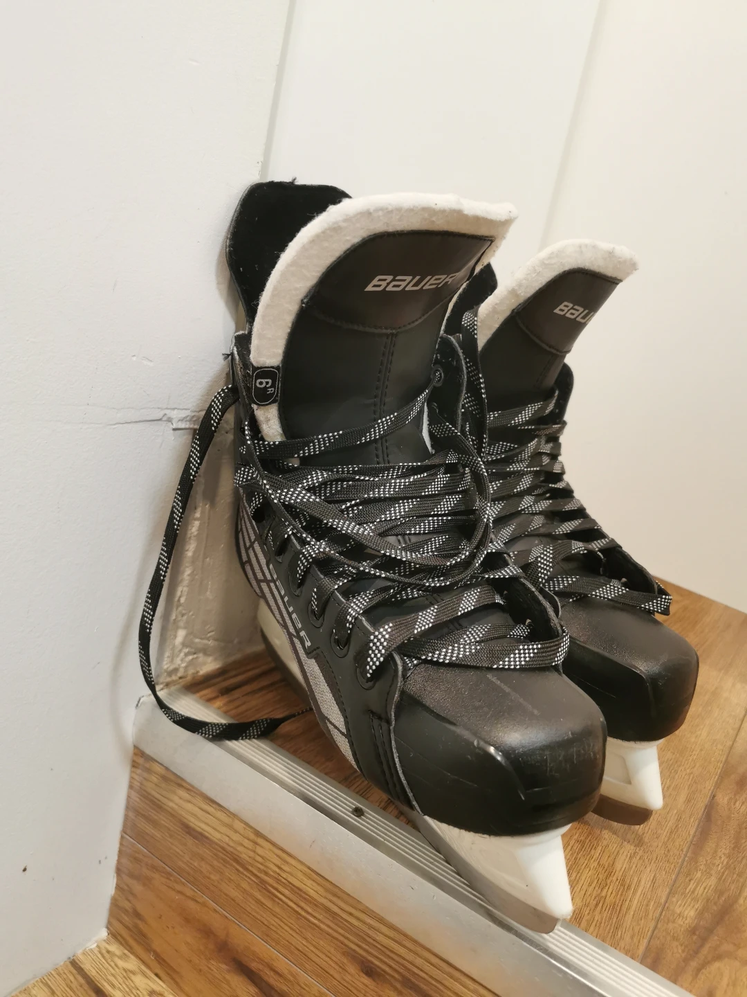 Bauer Challenger Ice Skates - photo 3