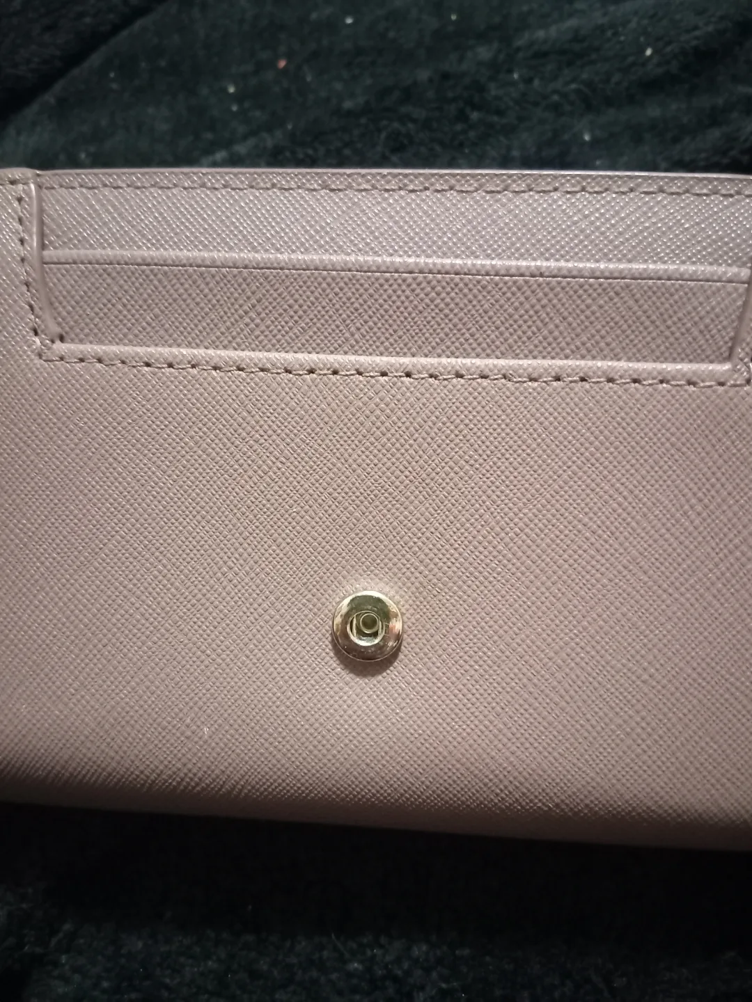 Kate Spade mauve wallet image indicator(4)