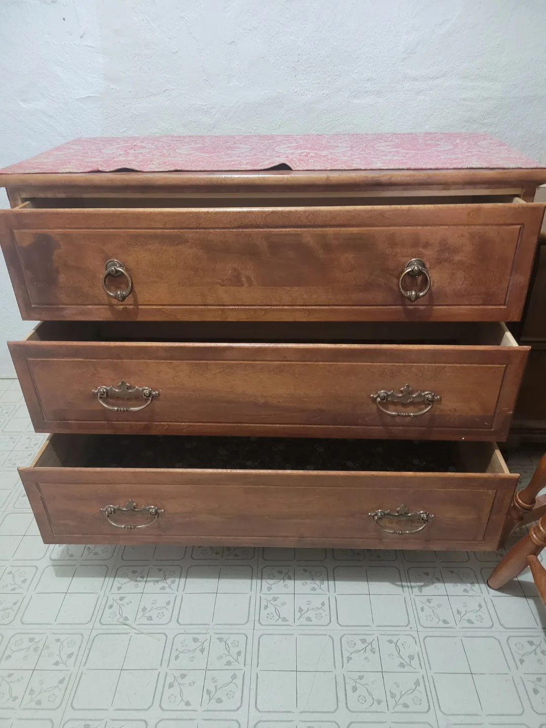 Wooden Dresser image indicator(4)