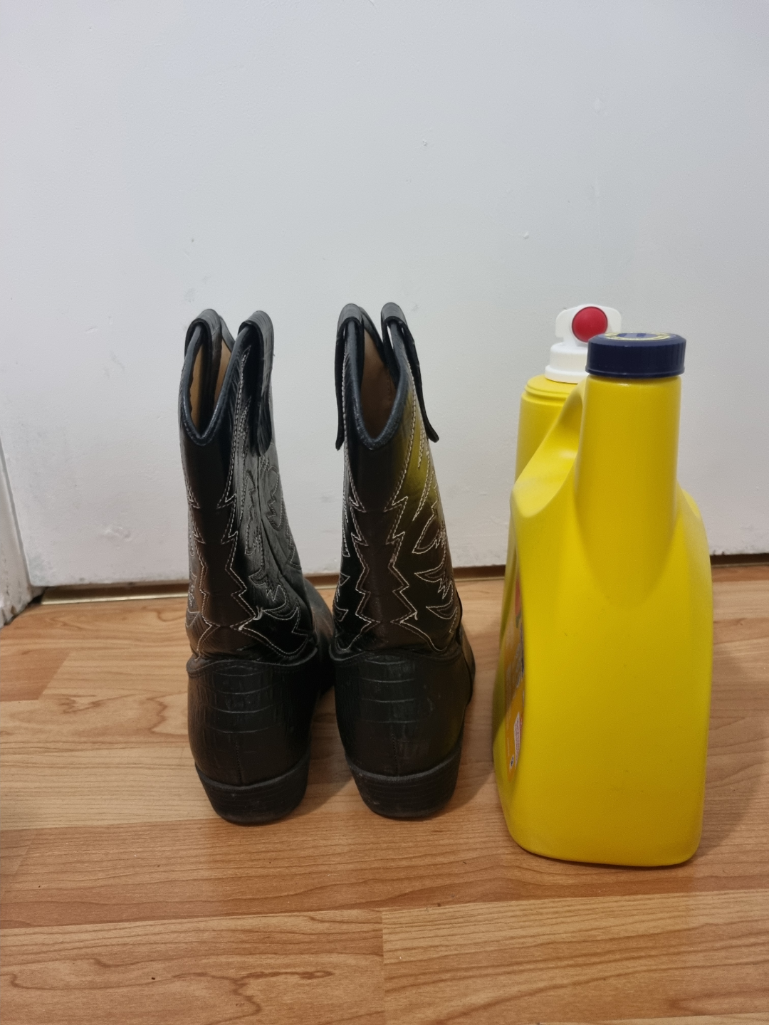 Youth Black Cowboy Boots Size 5 - photo 4