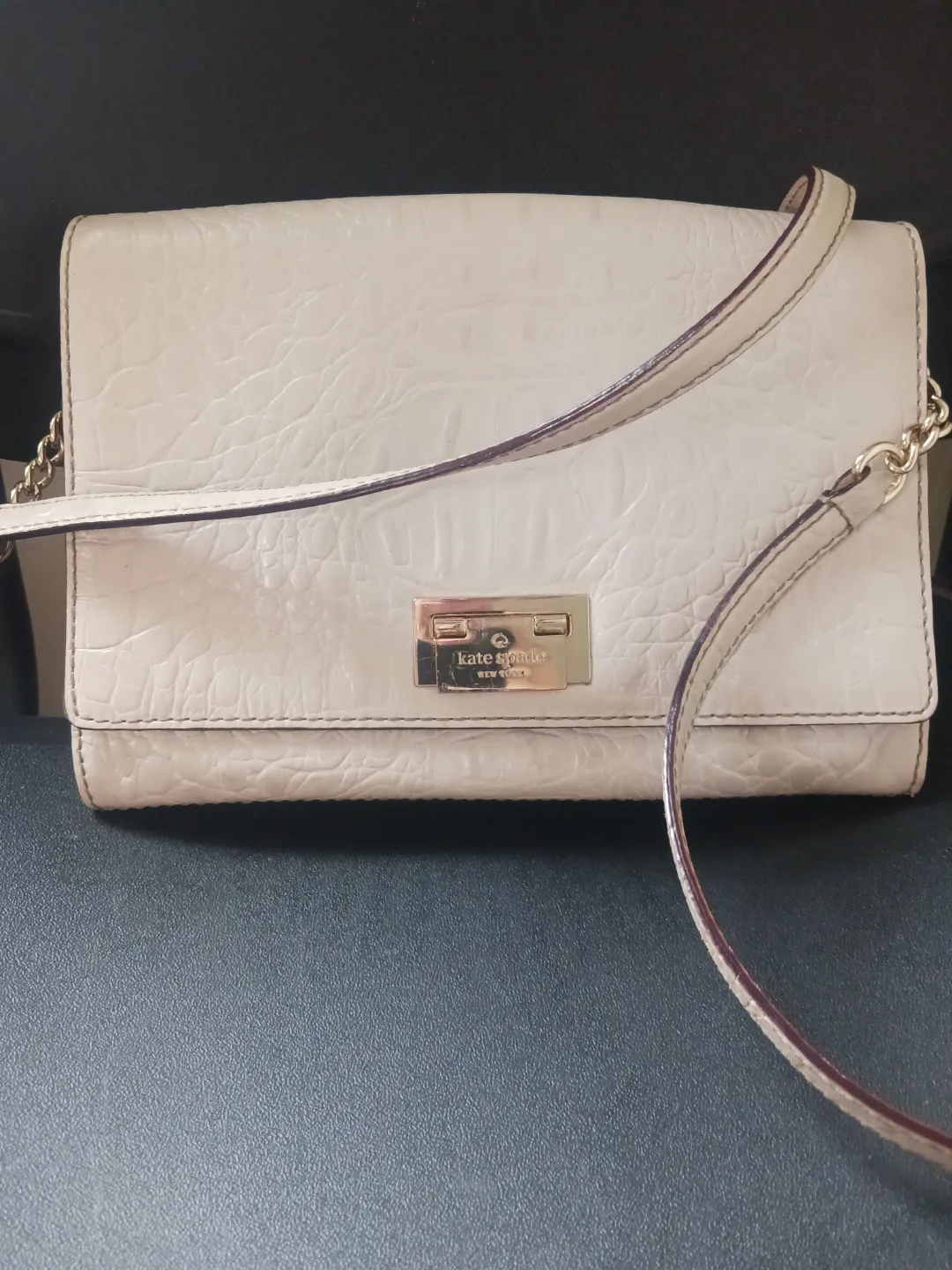 🥕🥕🥕Kate Spade New York Beige Leather Crossbody Clutch thumbnail