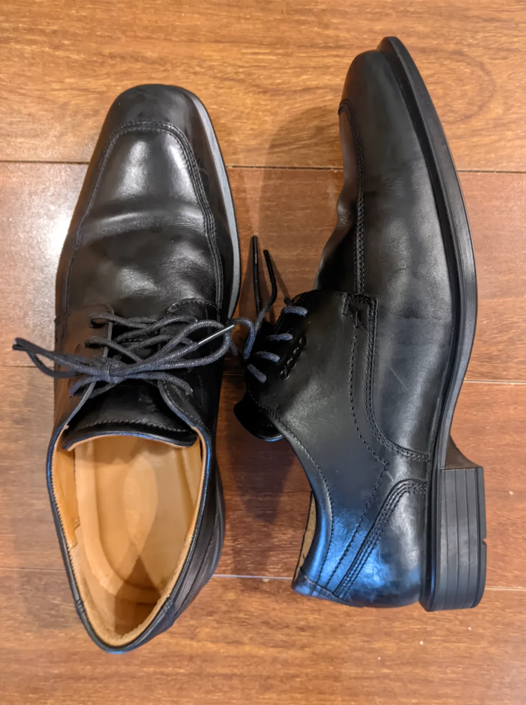 Men's ECCO Black Leather Dress Shoes size 8 thumbnail