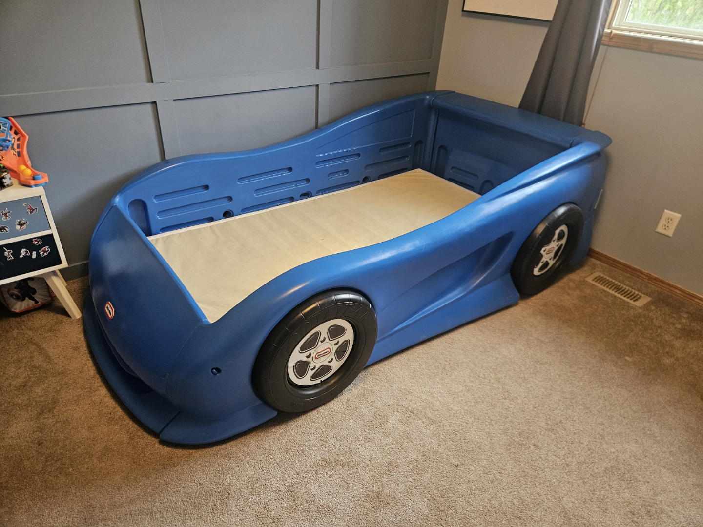 race car bed