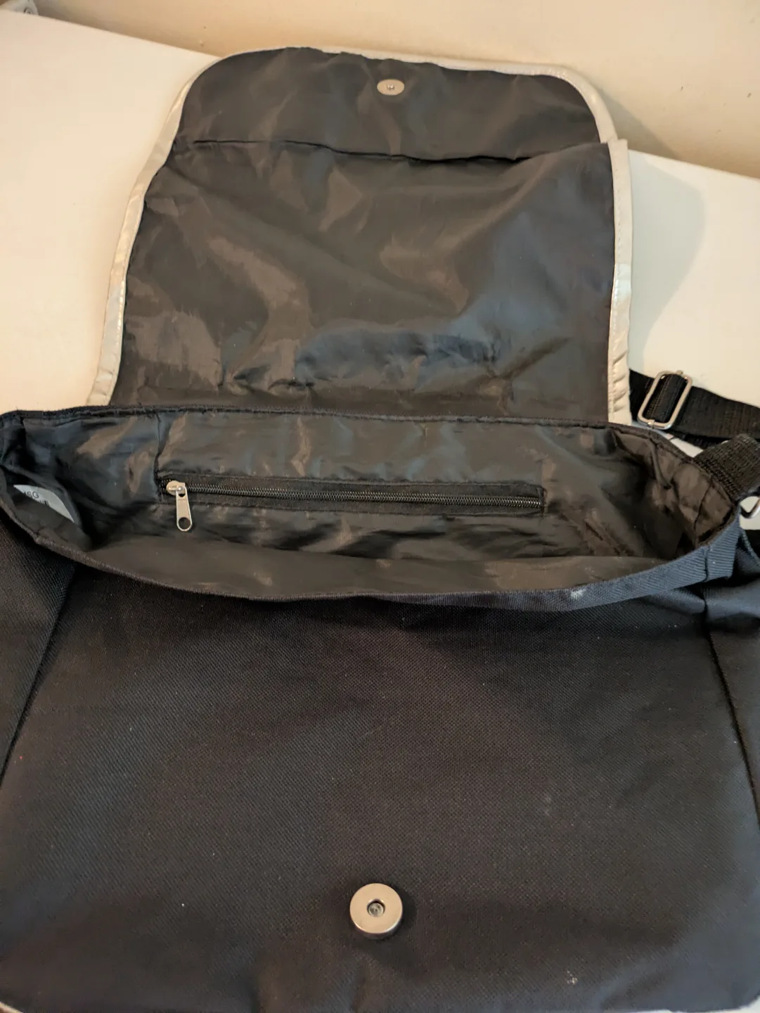 Glee (TV show) Messenger Bag image indicator(2)